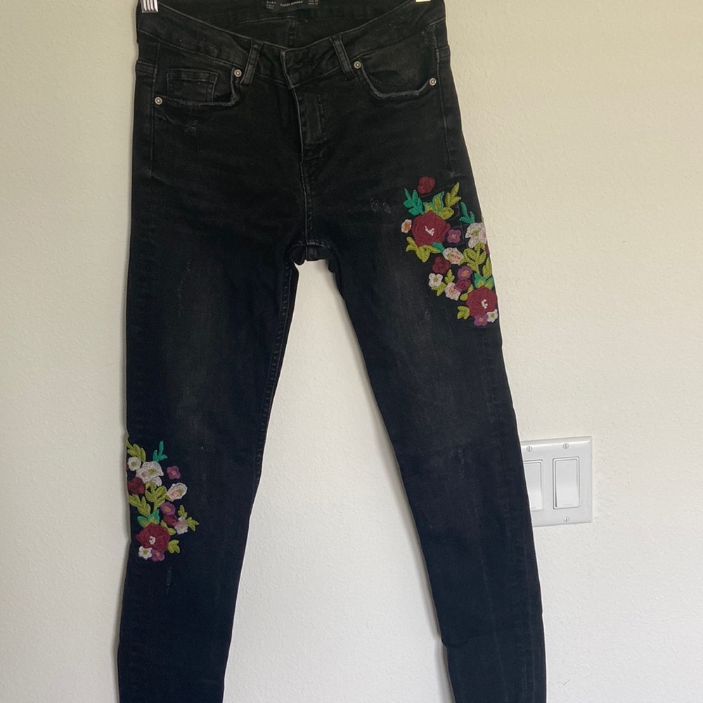 ZARA black jeans with embroidery